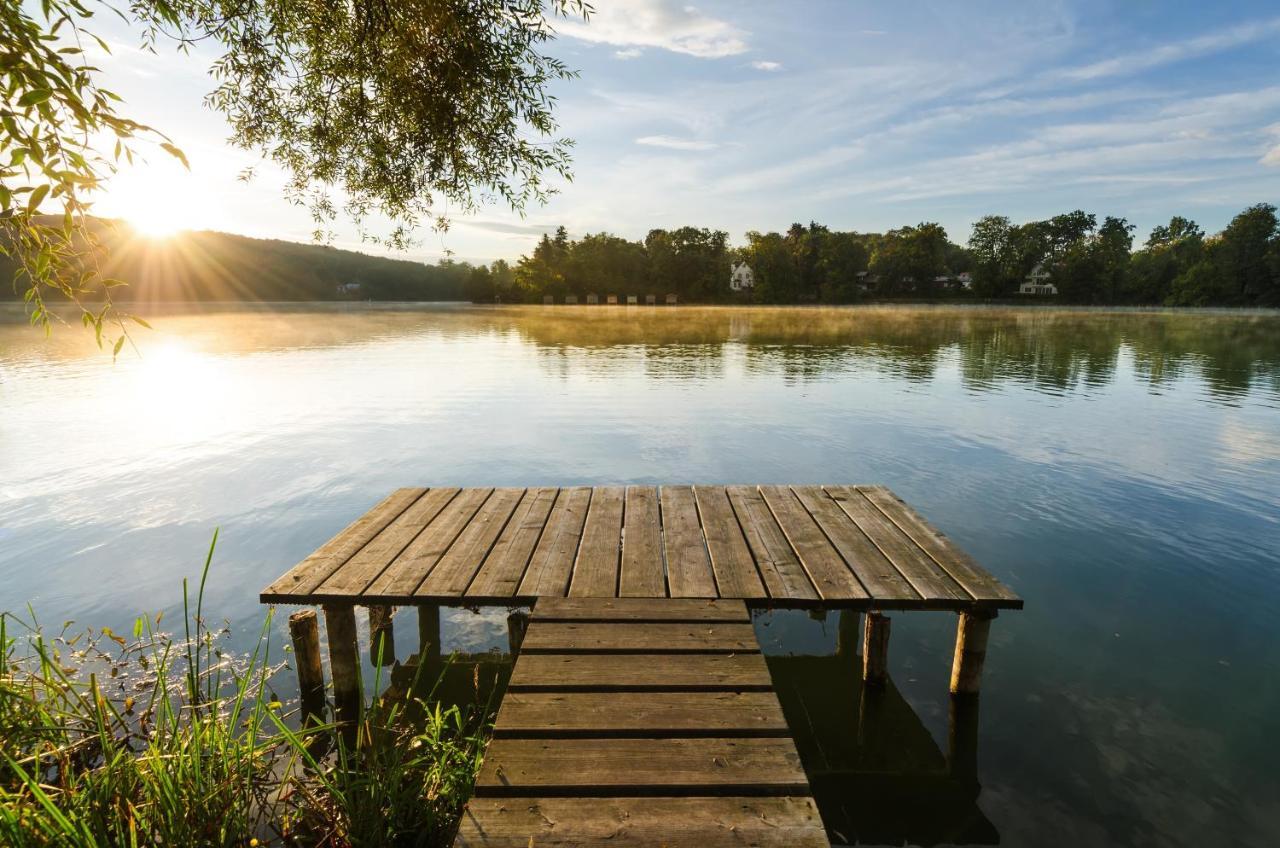 Sopherl Am See - Fruehstueck Auf Der Seeterrasse, Sehr Ruhig Und Wunderschoen Am See, 3 Minuten Nach Oberpfaffenhofen, Viele Radtouren, Restaurants & Cafes In Der Umgebung Weßling Екстериор снимка