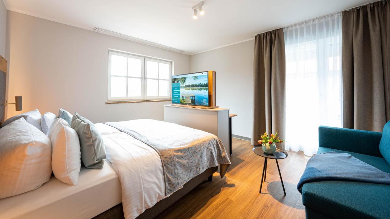 Sopherl Am See - Fruehstueck Auf Der Seeterrasse, Sehr Ruhig Und Wunderschoen Am See, 3 Minuten Nach Oberpfaffenhofen, Viele Radtouren, Restaurants & Cafes In Der Umgebung Weßling Екстериор снимка