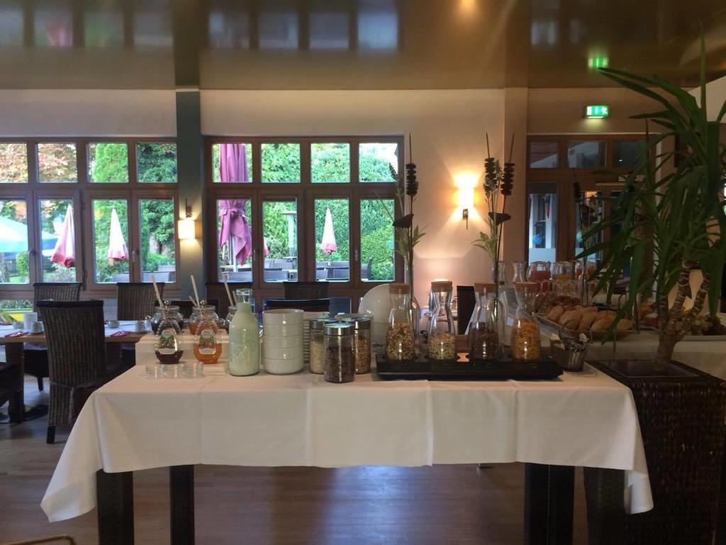 Sopherl Am See - Fruehstueck Auf Der Seeterrasse, Sehr Ruhig Und Wunderschoen Am See, 3 Minuten Nach Oberpfaffenhofen, Viele Radtouren, Restaurants & Cafes In Der Umgebung Weßling Екстериор снимка